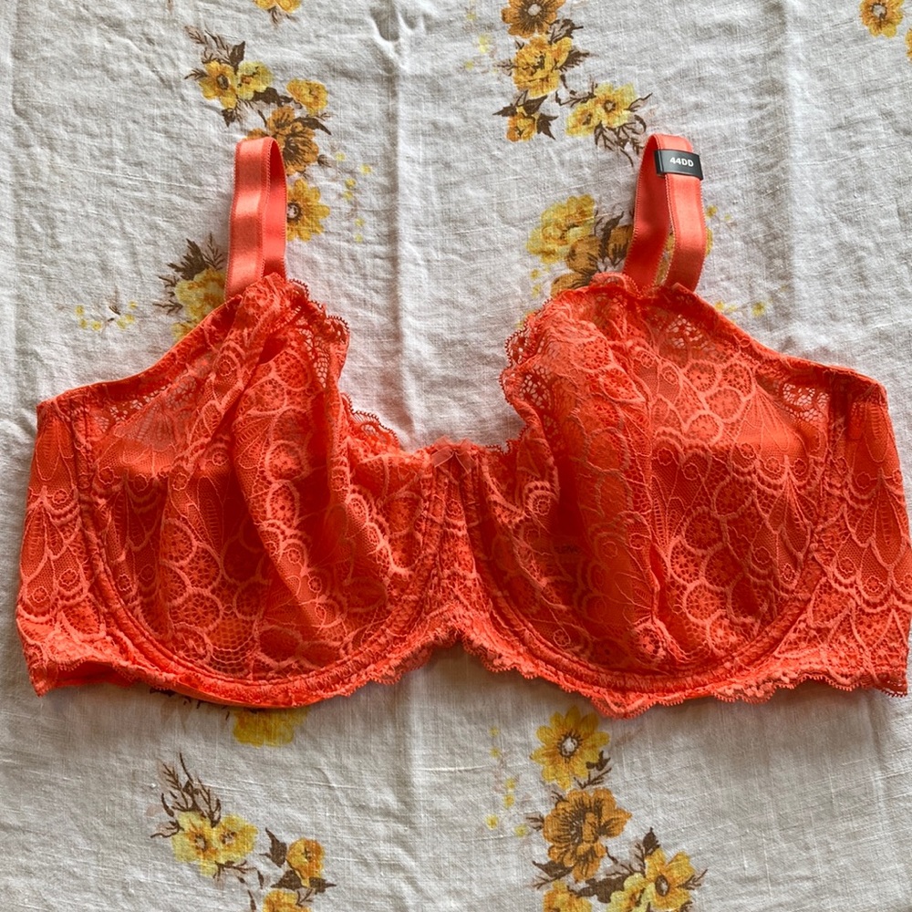 TORRID Curve 44DD E Unlined Balconette NWT Coral Lace